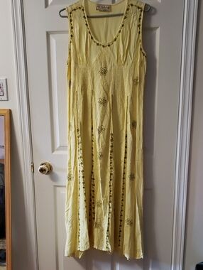 BE COOL Yellow Embroidered Sleeveless Maxi Dress